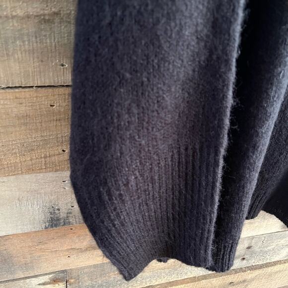 Time And Tru Black Maternity Mock Neck Sweater Size Large - Picture 4 of 11